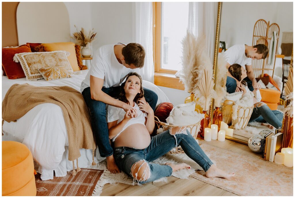 Rust & Honey was the perfect location for a cozy studio maternity session; they had the best warm boho decor.
